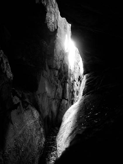 Cleft_in_the_rock