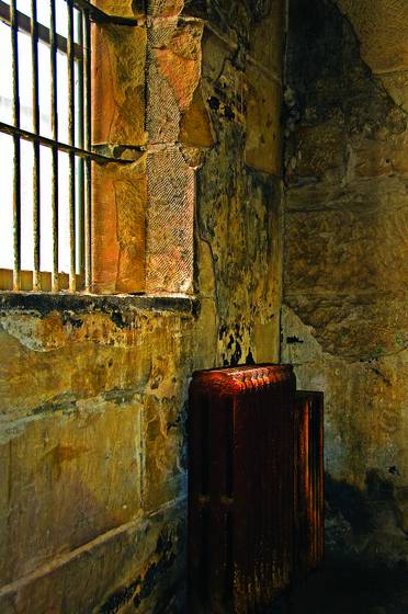 Prison_cell