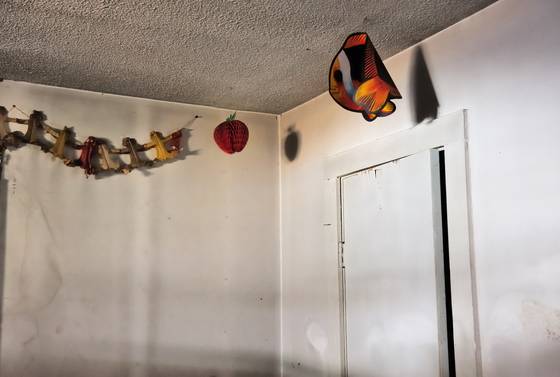 Kids_room_in_abandoned_house