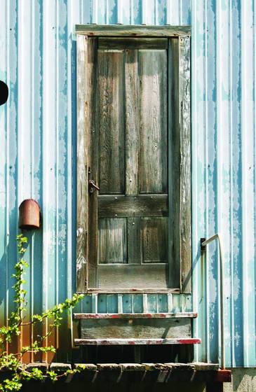 Side_entrance