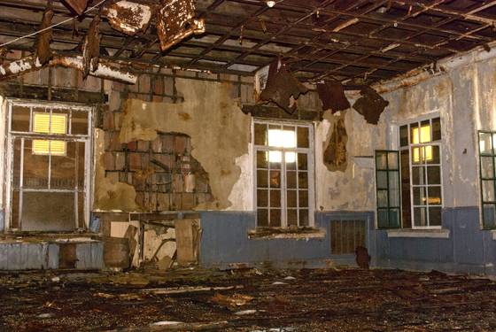 In_ruins