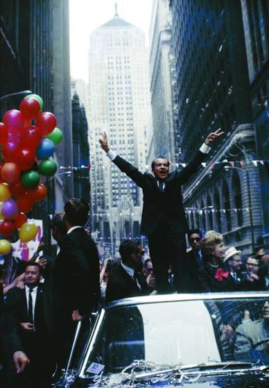 Nixon_on_lasalle_street