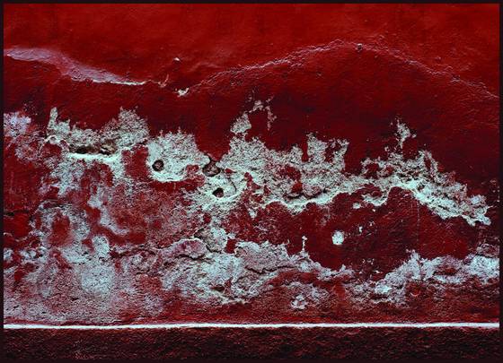 Deep_red_wall