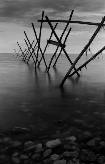 Poplar_pier_after_the_storm