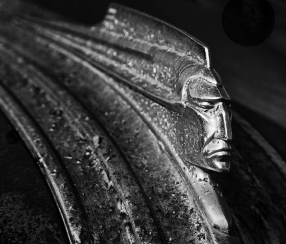 Hood_ornament