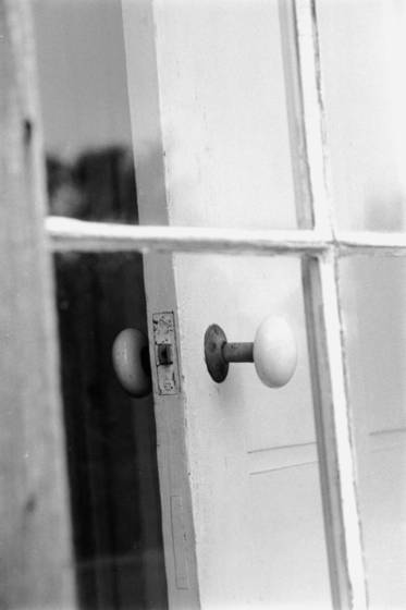 Door_ajar