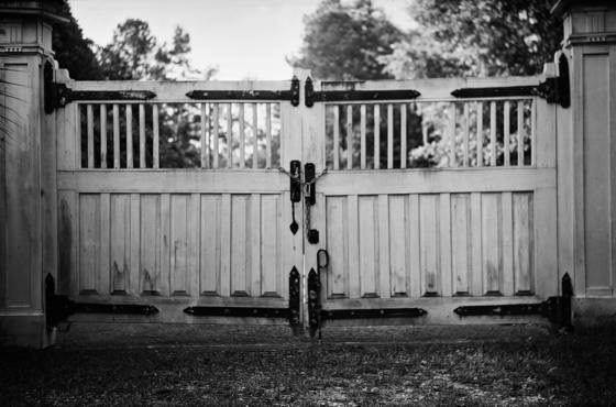 Locked_gate