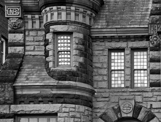 Antique_building