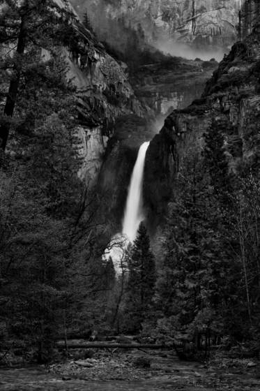 Mists_above_lower_yosemite_falls