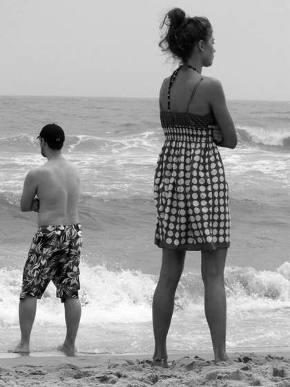 Cold_shoulders_at_the_shore