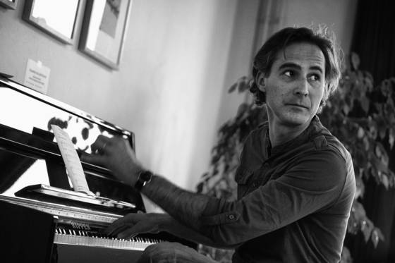 Piano_player