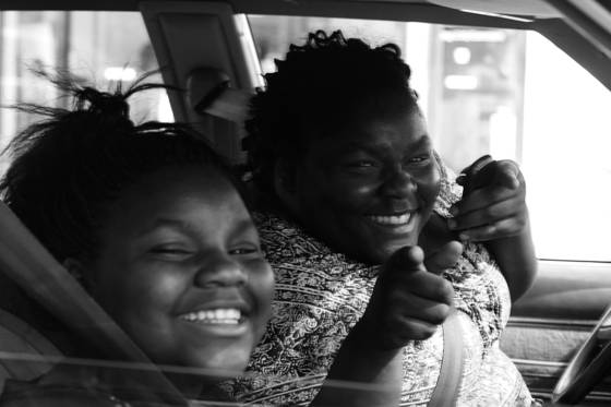 Mother_and_daughter_in_their_car