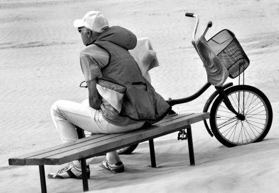 Waiting_for_my_ship_to_come_in