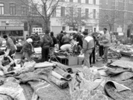 Flea_market