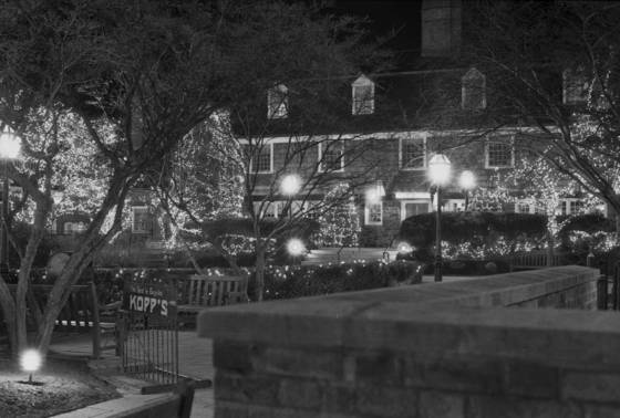 Christmastime_in_palmer_square