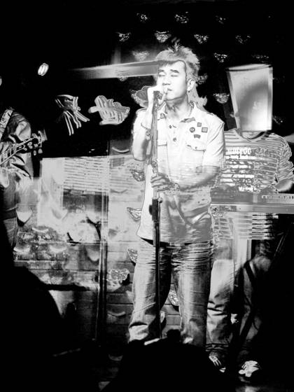 Kareoke_singer