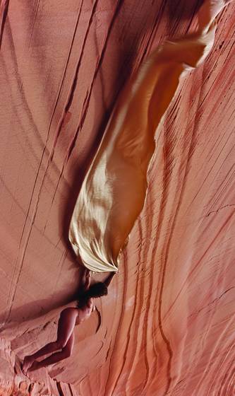 Nude_on_the_edge