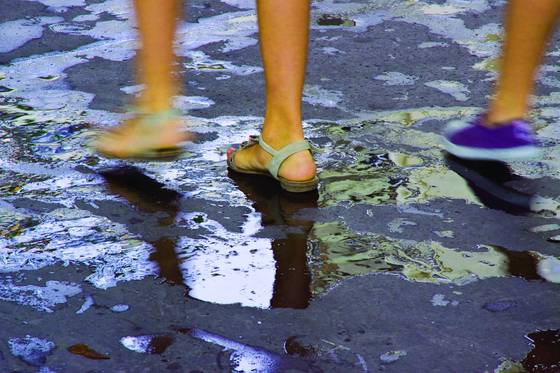 Doing_the_paris_two-step