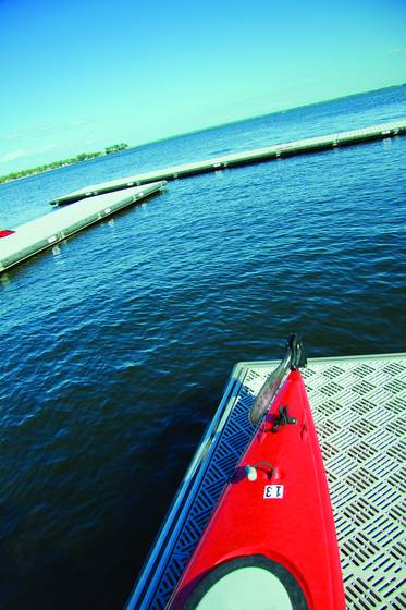 Canoe_on_dock