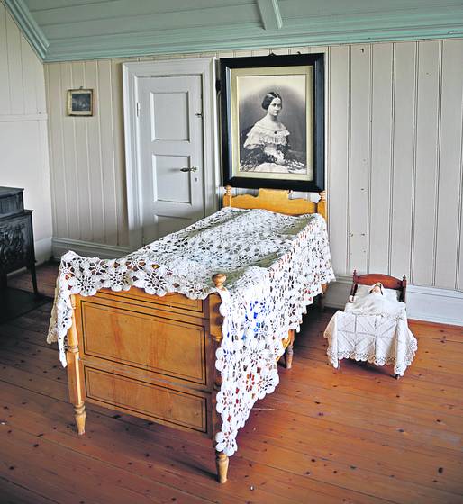 Two_beds