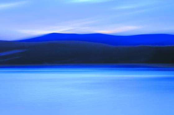 Blue_morning_at_caspian_lake