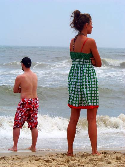 Cold_shoulders_at_the_beach