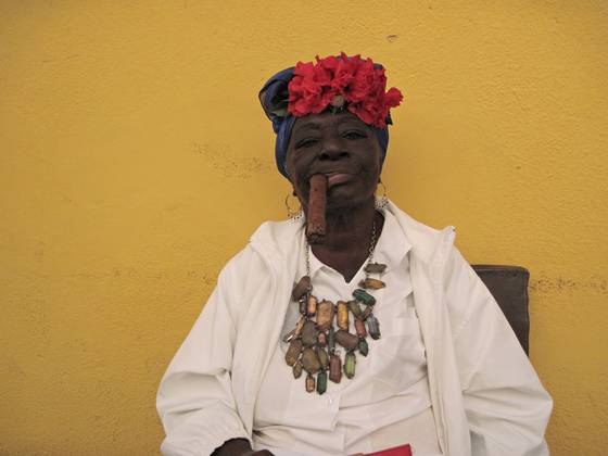 Woman_on_yellow