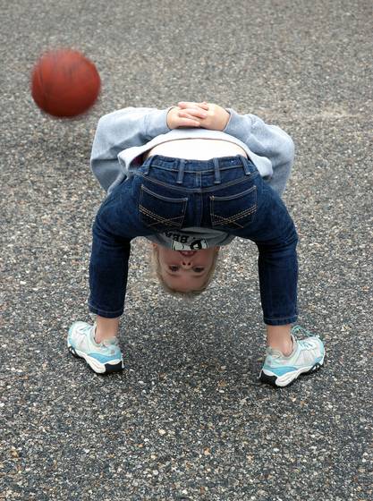 Sadie_and_basketball