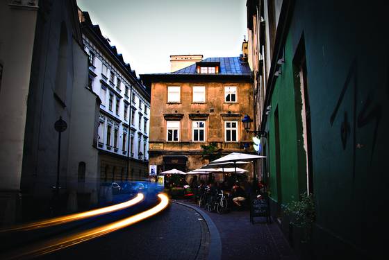 Cafe_at_dusk