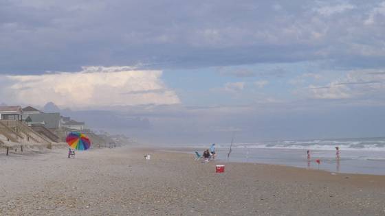 Topsail_at_the_beach_no__3