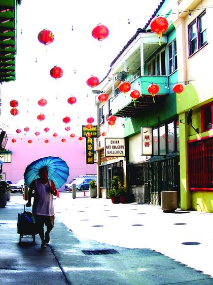 Chinatown_fortune_cookie_vendor