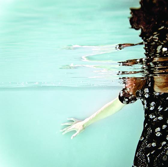 Underwater_plate_1