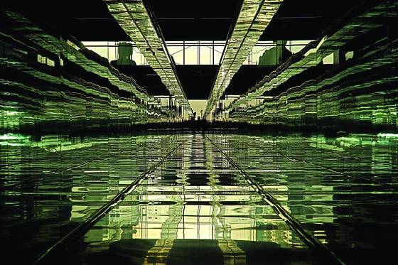 Concourse_b_at_7am