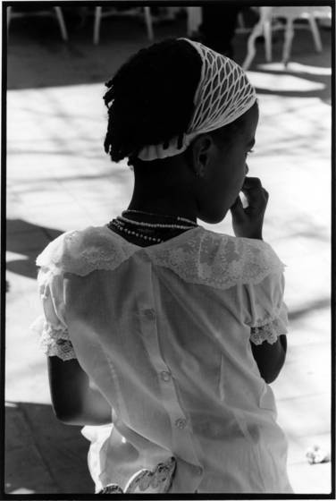 Girl_in_white