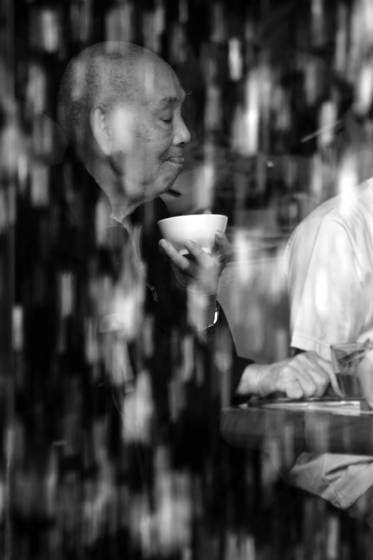 Soup_behind_waterfall