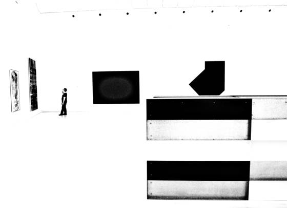 Men_in_museums_7