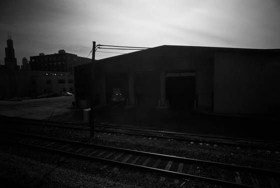 Sears_tower_from_the_train