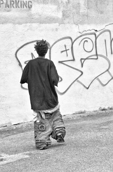 Boy_with_pants