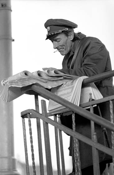 Newspaper_vendor