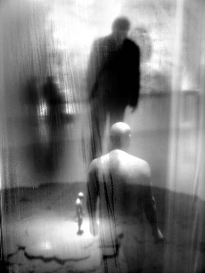 People_at_an_exhibition__27