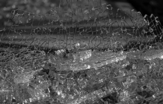 Broken_glass__1