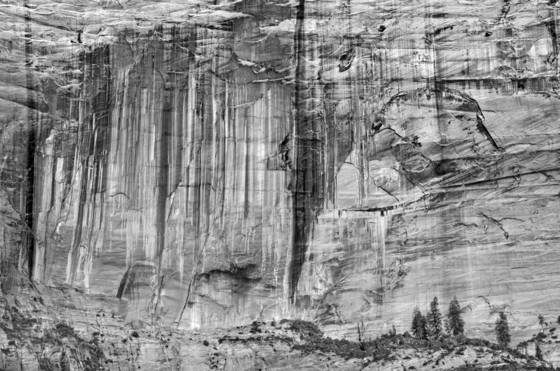 The_streaked_wall