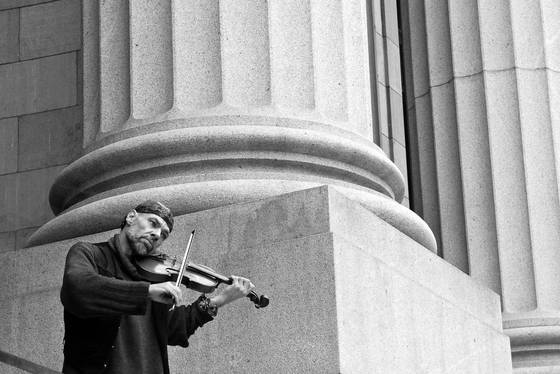 Street_performance