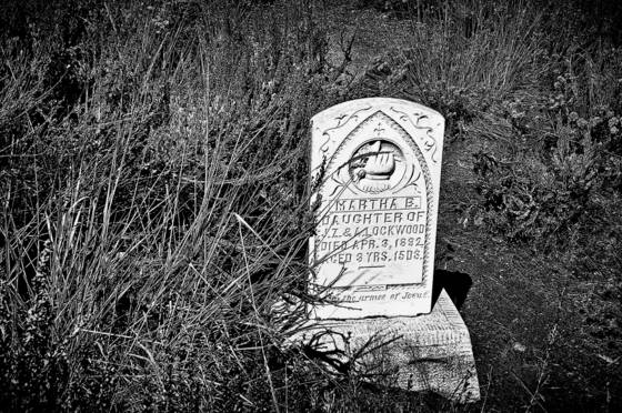 Grave_3