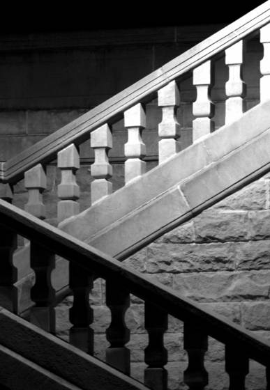 Stairway_to_grey_horse