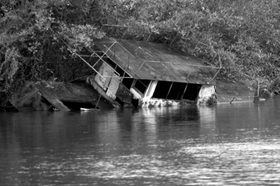 River_house