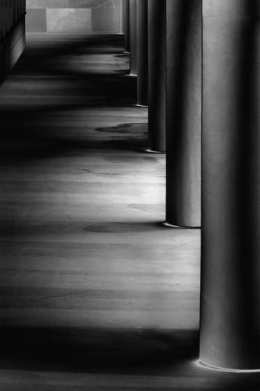 Stanford_hall_columns