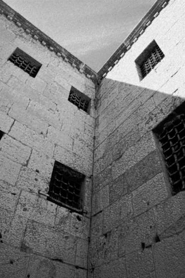 Prison_courtyard