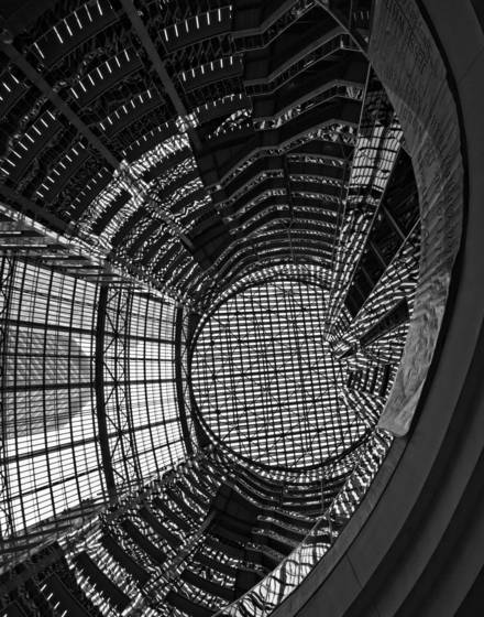 Looking_up
