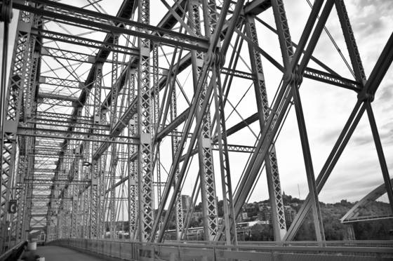 Purple_people_bridge_9